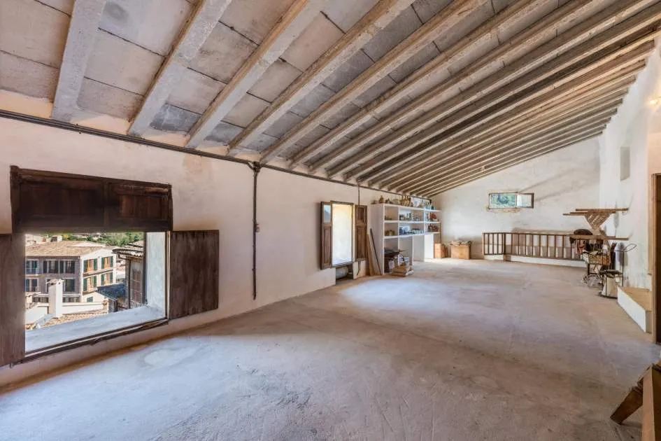 Historical house to reform in Fornalutx